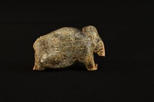 Χαράξεις σε χαυλιόδοντες μαμούθ αλλάζουν την ιστορία της γραφής – Ίσως ξεκίνησε 40.000 χρόνια νωρίτερα από ό,τι πιστεύαμε