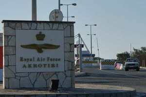 Μνήμες ’74…ξύπνησαν στην Κύπρο, που δεν…κείται μακράν!!! Το Ενιαίο Αμυντικό Δόγμα…έφερε στο προσκήνιο η αποστολή ελληνικής αποτρεπτικής δύναμης. Το παρασκήνιο από τη Λευκωσία. Τι έγινε στο Εθνικό Συμβούλιο! Πετάει αετό η Ε.Ε.