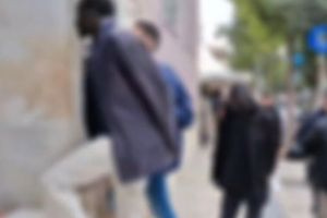 Τον δρόμο για την φυλακή πήραν οι διακινητές μεταναστών που πέταξαν 22 σορούς στη θάλασσα