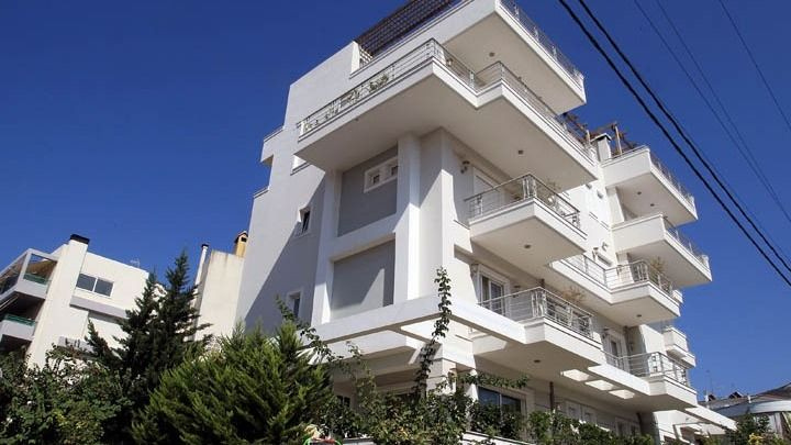 Το 25% – 35% των συναλλαγών σε ακίνητα υπερπολυτελείας πραγματοποιείται πλέον εκτός αγοράς