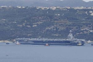 Βάση Σούδας, τουρισμός και τοπική οικονομία πάνε μαζί; Πως το αεροπλανοφόρο “Gerald Ford” άφησε πάνω από ένα εκατομμύριο ευρώ