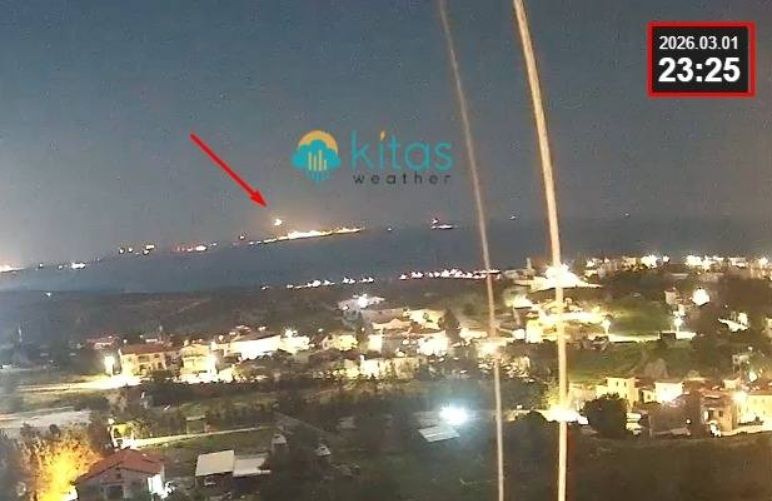 Συναγερμός στην Κύπρο: Μετεωρολογική κάμερα “τσάκωσε”τα drones πάνω από τη βρετανική βάση