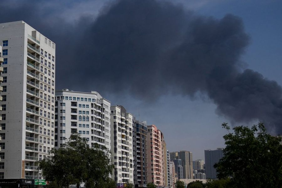 Εκρήξεις σε Ντουμπάι, Άμπου Ντάμπι και Ντόχα -Τραμπ: Θα διακόψουμε εμπορικές σχέσεις με Ισπανία, δεν είμαι ικανοποιημένος από τη Βρετανία