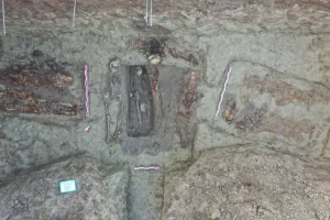 Ανακαλύφθηκαν 34 ρωμαϊκοί τάφοι και κατακόμβες – Η ελληνική επιγραφή στην πόλη που πέθανε ο Οβίδιος