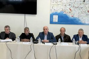 Ευρεία σύσκεψη για το Νότιο Οδικό Άξονα Κρήτης με τη συμμετοχή του δημάρχου Βιάννου Παύλου Μπαριτάκη