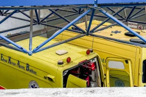 Κρίσιμη παραμένει η κατάσταση του 7χρονου που τραυματίστηκε σε πάρκο στη Βέροια