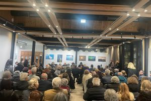 Παρουσία πλήθος κόσμου και σε κλίμα συγκίνησης η εκδήλωση για τον Νίκο Ψιλάκη