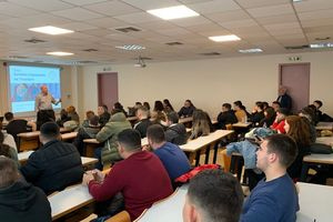 Οι μαθητές της Κρήτης γνωρίζουν το Ελληνικό Μεσογειακό Πανεπιστήμιο