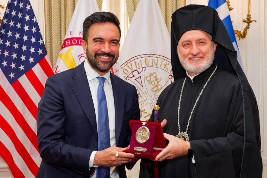 Συνάντηση Ελπιδοφόρου με τον δήμαρχο Νέας Υόρκης Ζοχράν Μαμντάνι στην έδρα της Αρχιεπισκοπής.