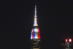 Το Empire State Building της Νέας Υόρκης φωταγωγήθηκε στα χρώματα του Μουντιάλ 2026