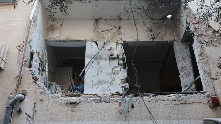 Ένας νεκρός στο κεντρικό Ισραήλ μετά την εκτόξευση πυραύλων από το Ιράν