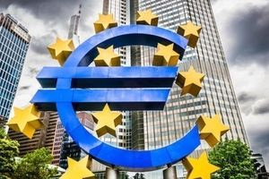 Σε κλοιό πιέσεων η αγορά ομολόγων της Ευρωζώνης