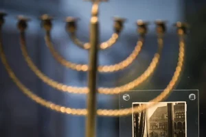 ΥΠΠΟ: 91 ελληνικά εβραϊκά κειμήλια επιστρέφουν από την Πολωνία στην Ελλάδα