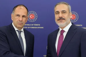 Τηλεφωνική επικοινωνία Γεραπετρίτη – Φιντάν για τις εξελίξεις στη Μέση Ανατολή