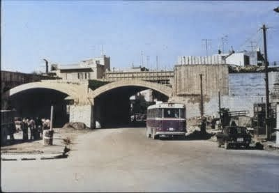 Γιατί ονομάζεται “Καινούργια Πόρτα”