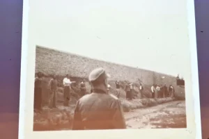 Το νέο φωτο-ντοκουμέντο από τους «200», αποτυπώνει την κορύφωση του ναζιστικού εγκλήματος!!!  Η «θωράκιση» της Κύπρου βγάζει κερδισμένους και χαμένους… Γνώριζε ο ΥΠΕΞ την επίθεση στο Ιράν;  Οι ευαίσθητοι στόχοι και οι…φακές που ήταν για άλλους!