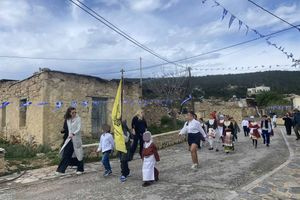 Εγκλωβισμένοι στη Γαύδο μαθητές από σχολείο της Βούλας, πιθανόν να επιστρέψουν με φρεγάτα του Πολεμικού Ναυτικού