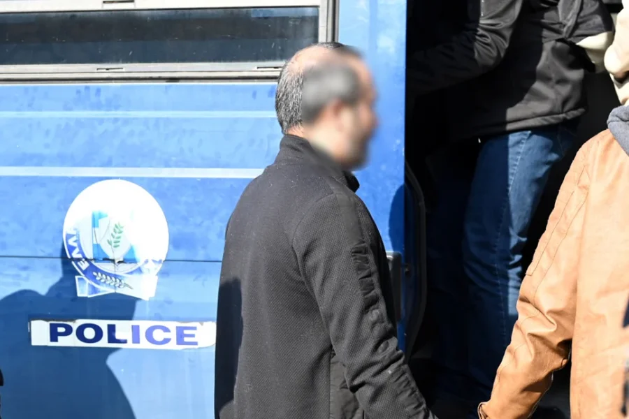 Γεωργιανός κατάσκοπος: «Είμαι οδηγός νταλίκας, θα πήγαινα Λίβανο» – Η πανάκριβη βίλα που έμενε στη Σούδα