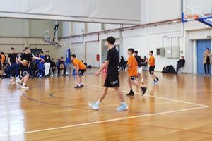 30 σχολεία στους αγώνες μπάσκετ γυμνασίων