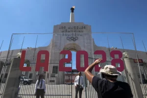 Η ΔΟΕ «κόβει» τρανς και ιντερσέξ αθλήτριες από τους Ολυμπιακούς Αγώνες του 2028