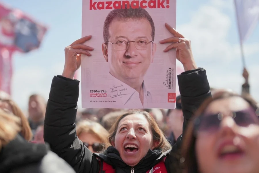 Ξεκινά η δίκη του Εκρέμ Ιμάμογλου στην Τουρκία – Αντιμέτωπος με έως 2.352 χρόνια φυλάκισης ο πρώην δήμαρχος Κωνσταντινούπολης