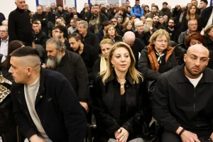 Δίκη Τεμπών: Τι αλλάζει μετά το χάος της πρώτης ημέρας, πού ρίχνουν ευθύνες