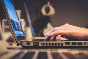 ΑΑΔΕ: Τέλος στη γραφειοκρατία, ψηφιακή άρση κατασχέσεων και άμεση αποδέσμευση λογαριασμών