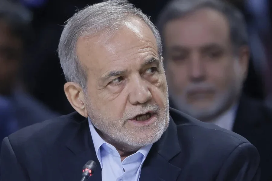 Ιράν: Τα σχόλιά του «παρερμηνεύθηκαν από τον εχθρό», λέει ο Πεζεσκιάν