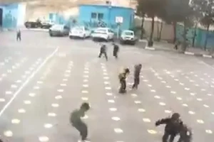 Η στιγμή βομβαρδισμού σχολείου στην πόλη Καζβίν του Ιράν την πρώτη μέρα του πολέμου – Δείτε βίντεο