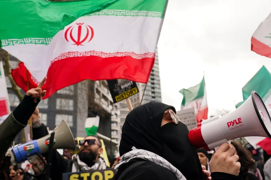 Ιράν: Ο Χοσεΐν Ντεγκάν φέρεται να είναι ο αντικαταστάτης του Αλί Λαριτζανί