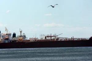 Economist: Πώς το Ιράν κερδίζει δισεκατομμύρια από τον πόλεμο του Τραμπ