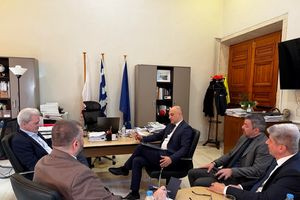 Συνάντηση του Δημάρχου Ηρακλείου με τον Πρέσβη της Δημοκρατίας της Σερβίας στην Ελλάδα