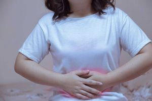 Συμπτώματα δυσπεψίας έχει ο πιο ύπουλος και θανατηφόρος καρκίνος – Αυξημένες διαγνώσεις στους 45αρηδες