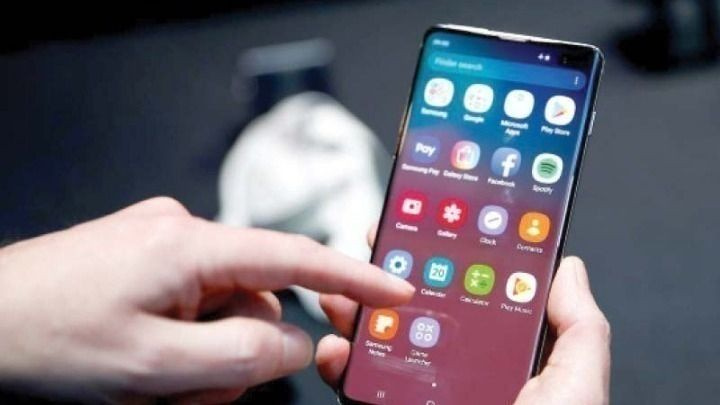 Οι Βρετανοί βουλευτές απέρριψαν την απαγόρευση των μέσων κοινωνικής δικτύωσης για τα παιδιά κάτω των 16