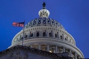 Η Γερουσία των ΗΠΑ αρνείται να περιορίσει τις εξουσίες του Τραμπ στον πόλεμο εναντίον του Ιράν