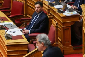 Κόντρα Κυρανάκη-Πολάκη για φόρους στα καύσιμα -«Δεν φαίνεστε καλός στα μαθηματικά» -«Με τι βαθμό τελείωσες το Λύκειο;»