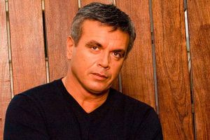 Ο φόρος τιμής του δήμου Ηρακλείου στον Μανόλη Λιδάκη