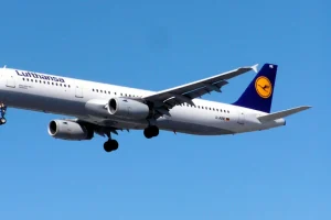 Αναστολή πτήσεων της Lufthansa από και προς την Λάρνακα