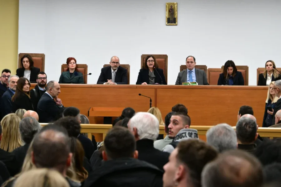 Αυξημένα μέτρα ασφαλείας για την επανέναρξη της δίκης των Τεμπών στη Λάρισα