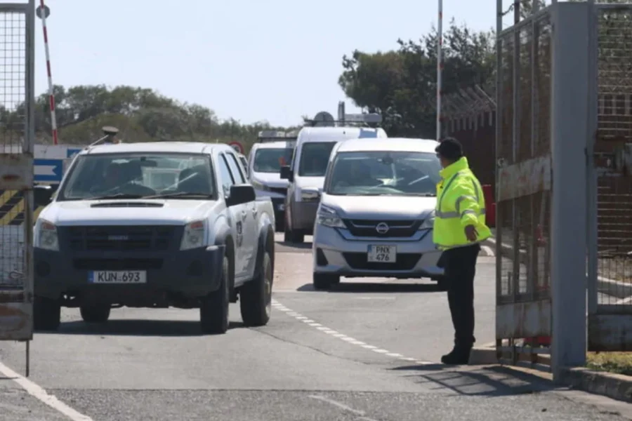 Εκκενώνονται οι βρετανικές βάσεις στο Ακρωτήρι της Κύπρου, σηκώθηκαν μαχητικά – Δείτε βίντεο