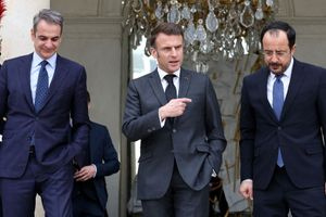 Επικαιροποιείται το «Ελλάς- Γαλλία-Συμμαχία» επί κυπριακού εδάφους! Τι λένε κυβερνητικές πηγές για την ενίσχυση της Κύπρου και την προστασία της Σούδας. Γνώριζε η Λευκωσία ότι θα γίνει χτύπημα στις Βρετανικές Βάσεις;