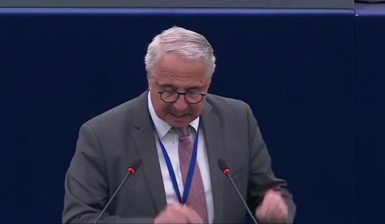 Γιάννης Μανιάτης για Predator: «Αποκαλύφθηκε η σκευωρία της κυβερνητικής συγκάλυψης»