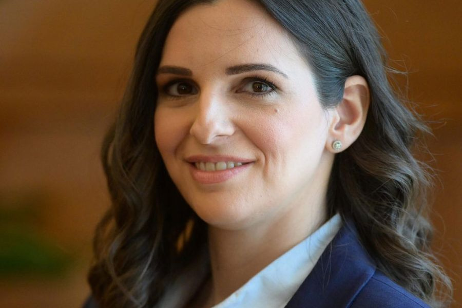 Όλγα Μαρκογιαννάκη: «Βλέπουμε πως ό,τι προσπαθεί η κυβέρνηση να κουκουλώσει στη Βουλή, αποκαλύπτεται μέσα στη δικαστική αίθουσα»