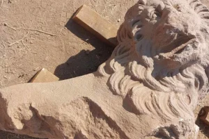 Ανασκαφή στους Φιλίππους: Εντοπίστηκε εντυπωσιακός μαρμάρινος λέοντας με πλούσια κόμη