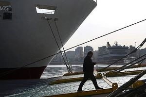 Αύξηση του επιδόματος ανεργίας των ναυτικών