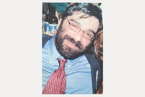 9 μήνες μετά τον θάνατό του, “ζει στο σχολείο” ο καθηγητής Γιώργος Μεταξάκης