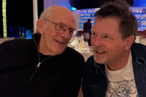 Ο Μάικλ Τζ. Φοξ συναντήθηκε με τον Κρίστοφερ Λόιντ και θυμήθηκαν το Back to the Future