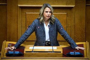 Μιλένα Αποστολάκη: Προσχηματική η δήθεν λύση. Η κυβέρνηση θυμήθηκε τώρα την πρώτη κατοικία ενώ χιλιάδες άνθρωποι από το 2019 έχουν ήδη χάσει τα σπίτια τους