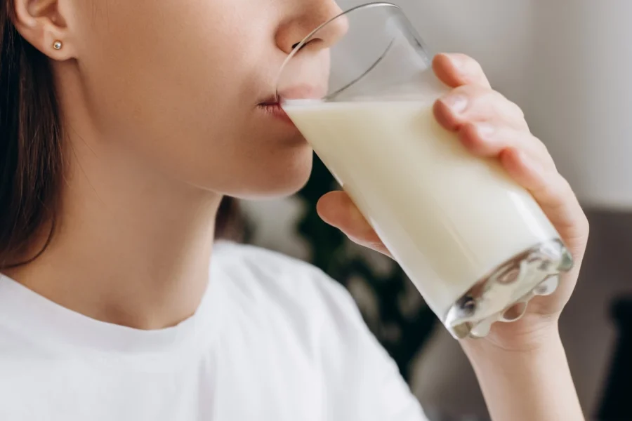 Πλήρες γάλα ή άπαχο; Ποιο είναι πιο υγιεινό