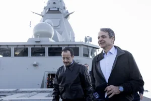 Στον «Κίμωνα» Χριστοδουλίδης-Μητσοτάκης -«Γράφεται ιστορία» είπε ο Κύπριος πρόεδρος -«Κάνουμε το καθήκον μας» απάντησε ο πρωθυπουργός